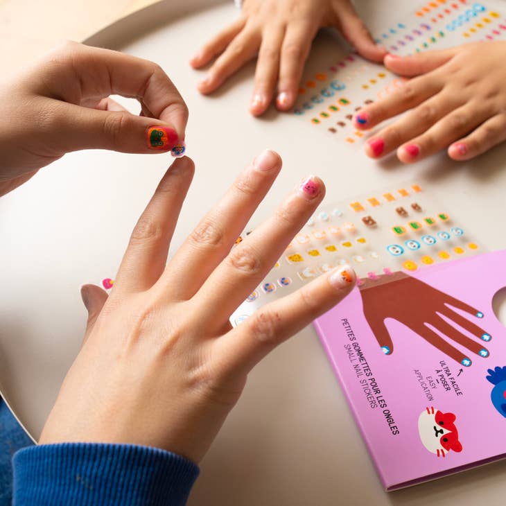 200 friends Nail Stickers