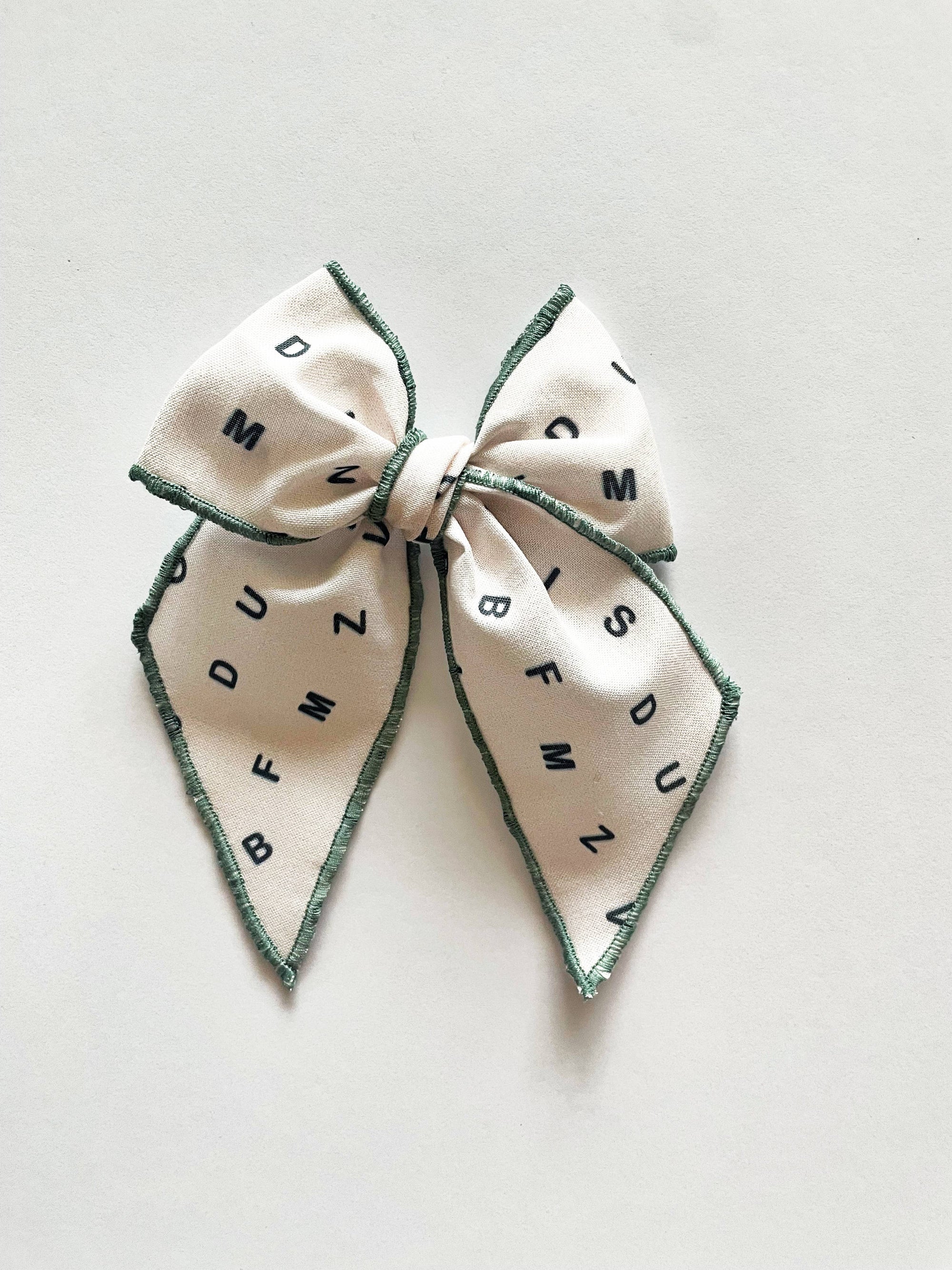 Elle Alphabet Bow