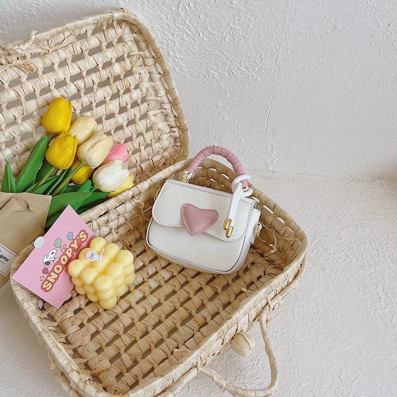 Children Girl Fashion Heart Pattern Mini One-Shoulder Bags Accessories: White / Average Size (0-12Y)