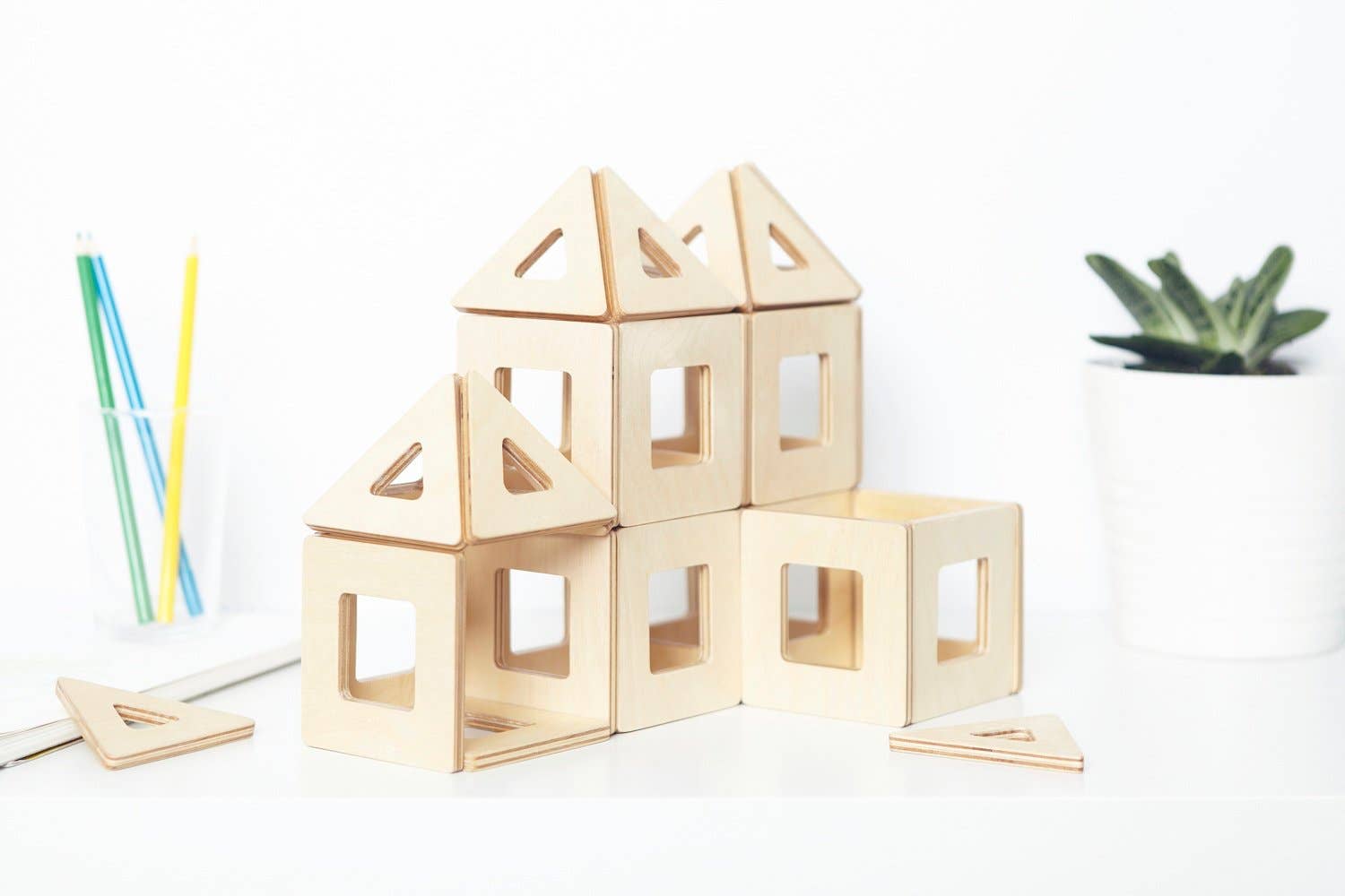 Earthtiles - Wooden Magnetic Tiles (Natural Birch)